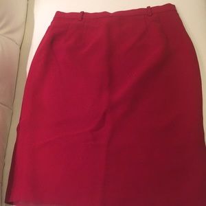 Kasper pencil skirt.